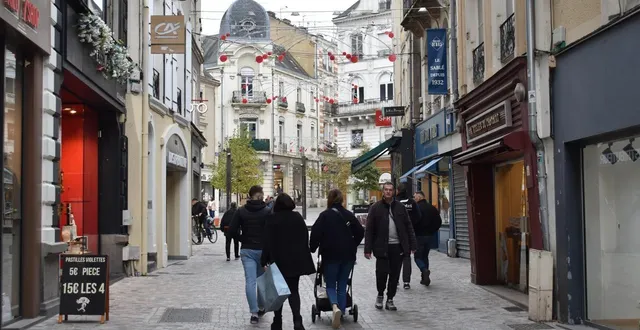 photo  le centre-ville du mans verra peut-être les clients affluer lors de ces prochains jours qui promettent d’être ensoleillés.  &copy;  archives ouest-france 