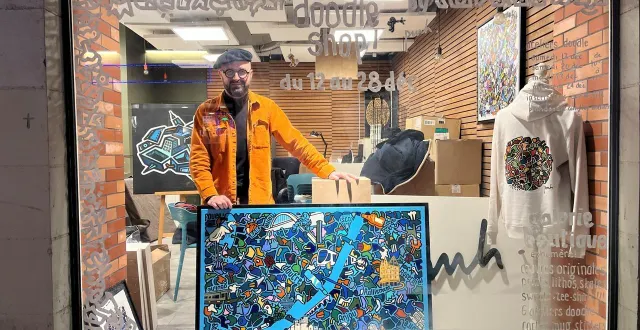 photo  en exclusivité, l’artiste pmh révèle une toile dédiée à angers et ses symboles.  &copy;  ouest-france 