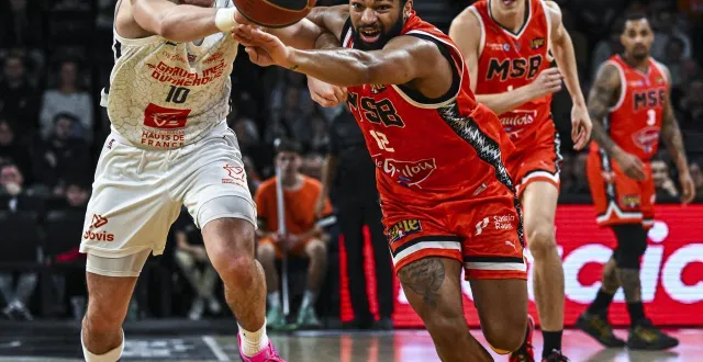 photo  le msb de trevor hudgins va devoir faire le job chez un mal classé pour conforter sa place dans le top 8 du championnat.  &copy;  le maine libre - denis lambert 