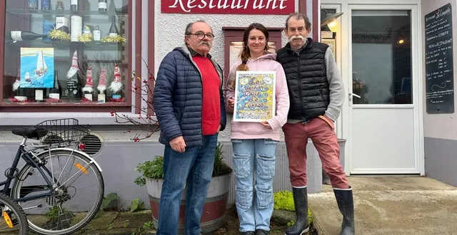 photo  depuis 14 ans, les deux amis prennent plaisir à se retrouver et à rassembler autour d’eux pour le dernier bain de l’année.  &copy;  ouest-france 