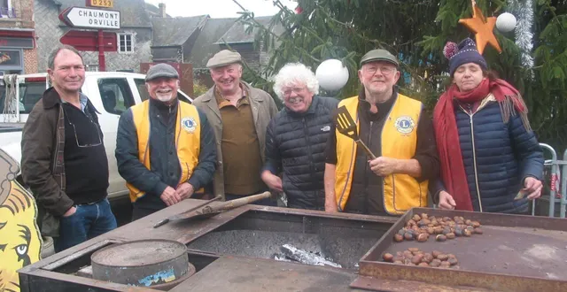 photo  le lions club et ses marrons chauds.  &copy;  ouest-france 