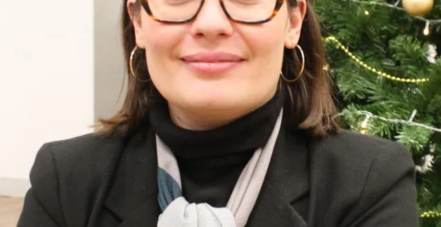 photo  sophie boyer-leroux directrice générale des services, lors du noël des agents municipaux.  &copy;  le maine libre 