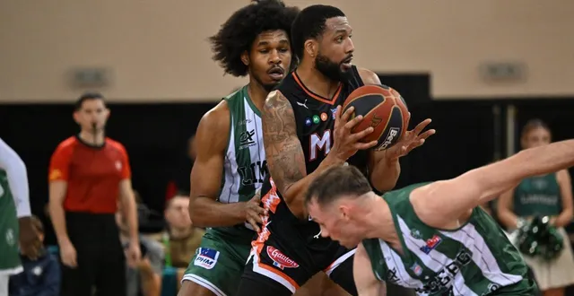 photo  avec 24 points inscrits dans la raquette limougeaude, tashawn thomas a énormément pesé sur la défense adverse, le 23 décembre 2025.  &copy;  photopqr/populaire du centre/maxppp 