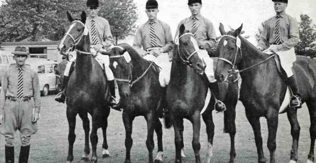photo  en 1961, la shr du lion-d'angers avait remporté le grand prix des nations disputé aux pays-bas, associée à deux cavaliers normands.  &copy;  collection privée 