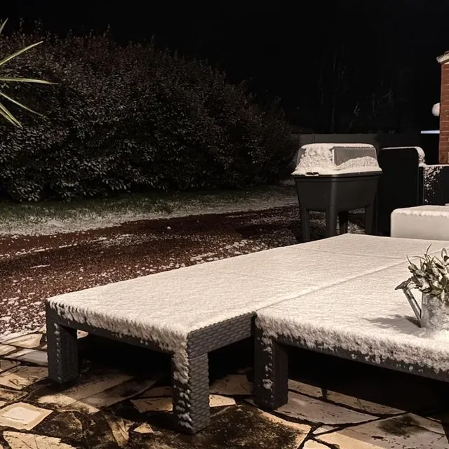 photo la couche est fine, comme l’a constaté cet habitant de chemillé-en-anjou.  ©  ouest-france