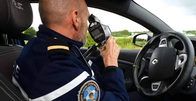 photo  les grands excès de vitesse deviendront des délits et non des contraventions à partir du 29 décembre (photo d’illustration).  &copy;  archives co - josselin clair 