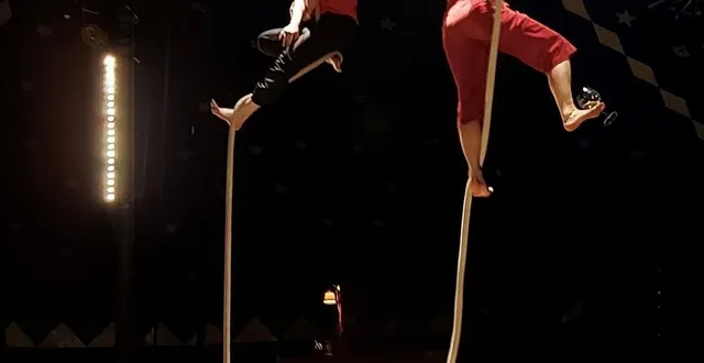 photo  au mans, la houlala compagnie et chien de cirque s’associent pour présenter un spectacle sous chapiteau, durant les fêtes.  &copy;  la houlala cie 