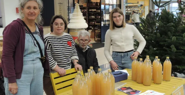 photo  tonia buffet accompagnait léa, frédéric et lorie vendredi après-midi.  &copy;  ouest-france 
