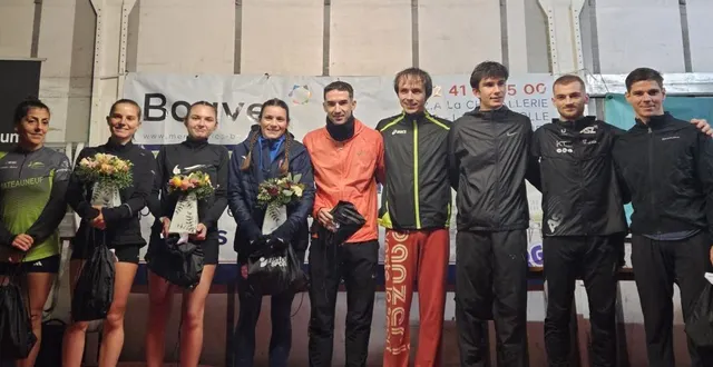 photo  les meilleurs finalistes féminines et masculins sur le podium.  &copy;  co 