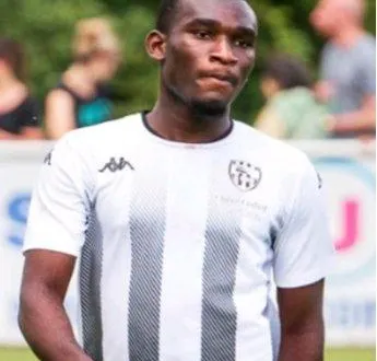 photo  ulrich guizoa joue en r2 à l’usn spay.  &copy;  le maine libre 