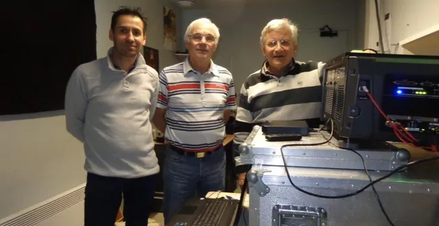 photo  tous ont été ou sont projectionnistes bénévoles de l’association. christophe martinez (qui n’est plus dans l’association), régis delpeuch, bénévole, et philippe barrot (président de l’association).  &copy;  ciné-phard 