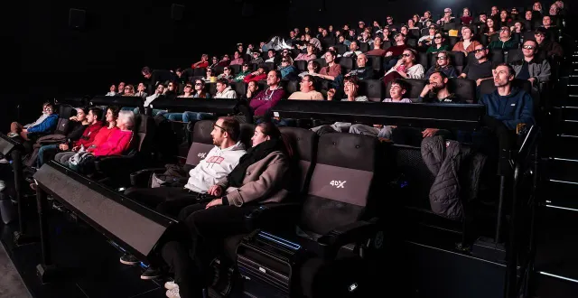 photo  au cinéma pathé à angers, le film avatar est déjà un record.  &copy;  co – régine lemarchand 