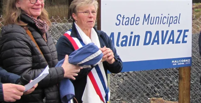 photo  l’inauguration du stade municipal de malicorne-sur-sarthe s’est déroulée vendredi 19 décembre 2025.  &copy;  ouest-france 