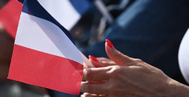 photo  trouvez-vous juste que les tests pour obtenir un titre de séjour en france soient durcis ?  &copy;  archives ml - denis lambert 