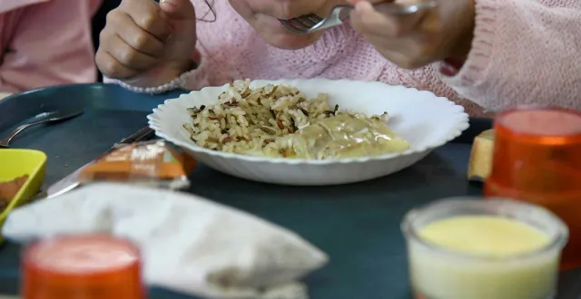 photo  ce programme permettra aux établissements et opérateurs agréés de distribuer des produits laitiers, des fruits et légumes aux élèves, tout en bénéficiant d’une aide financière européenne.   &copy;  photo d’illustration archives le courrier de l’ouest 