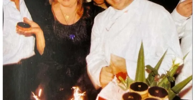 photo  christophe leroy et brigitte bardot sur une plage à ramatuelle pour les 70 ans de la comédienne.  &copy;  michel luccioni 