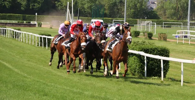photo  six réunions sont au programme de la saison hippique de l’hippodrome de sablé-sur-sarthe en 2026.  &copy;  archives ouest-france 