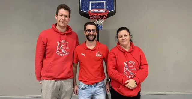photo  au milieu, aurélien gasneau, président du rcd basket, entouré de ses deux vice-présidents : thomas pelletier et virginie royer.  &copy;  co 