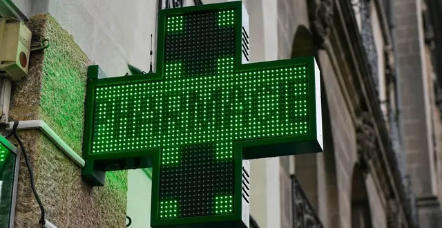 photo  dans la nuit du dimanche 28 décembre, une pharmacie de nord de la sarthe a été cambriolée.  &copy;  franck dubray / archives ouest-france 