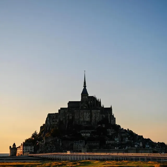photo et non, le mont saint-michel est bel et bien réel !  ©  martin roche / archives ouest-france