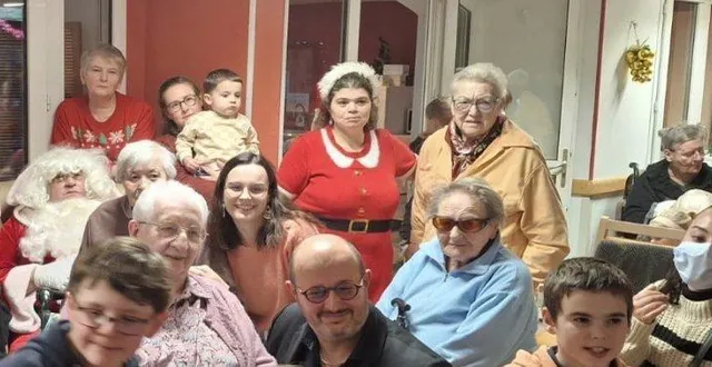 photo  le magicien benoit ibouk a ravi petits et grands  &copy;  le maine libre 