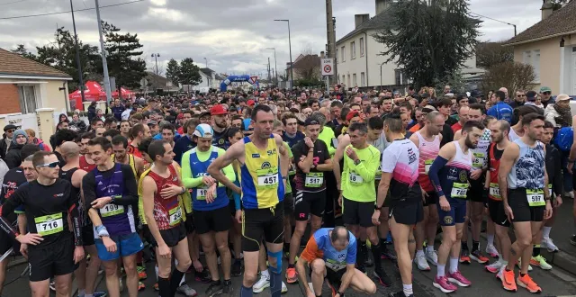 photo  en 2023, 902 coureurs avaient pris le départ de la corrida d’arnage. ce dimanche 4 janvier 2026, ils seront 1 800 !  &copy;  archives ouest-france 