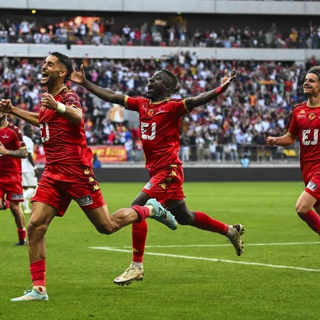 photo les deux héros de la montée.  ©  le maine libre - denis lambert