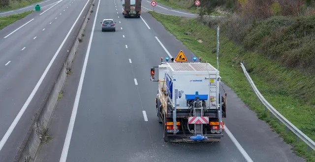 photo  les saleuses du département de maine-et-loire seront en action dès ce mercredi après-midi.  &copy;  département de maine-et-loire 