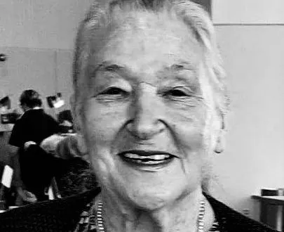 photo  paule leschhorn.  &copy;  jumelage longué 