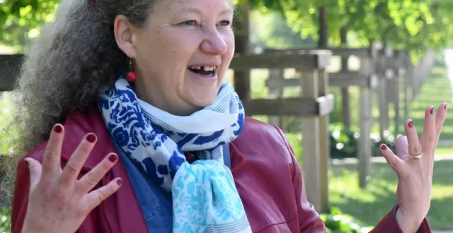 photo  odile wibault est guide conférencière. elle organise la visite de la rue saint-laud, à angers, pour ce début d’année 2026.  &copy;  réseaux sociaux 