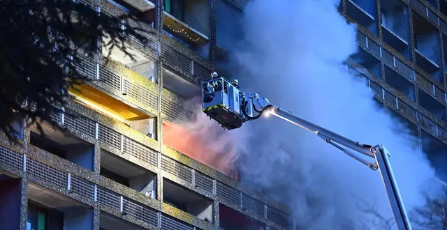 photo  un incendie s’est déclaré à la maison radieuse, à rezé (loire-atlantique), ce vendredi 2 janvier 2026  &copy;  franck dubray / ouest-france 