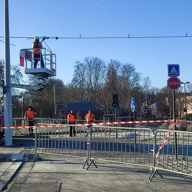 photo la rupture de la ligne aérienne est survenue à proximité du chu d’angers, au début du pont confluences.  ©  ouest-france