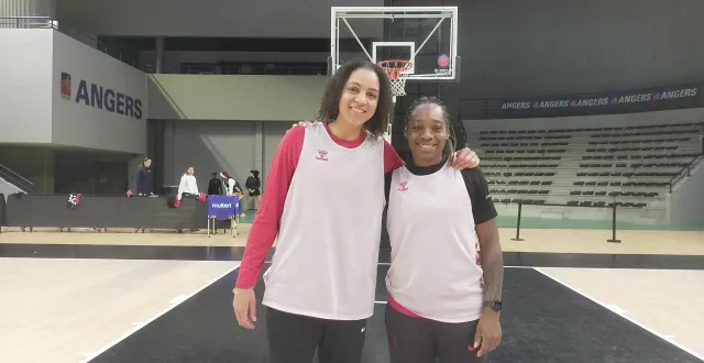 photo  cierra burdick et victoria majekodunmi sont les deux nouvelles recrues de l’ufab pour la fin de saison.  &copy;  ouest-france 
