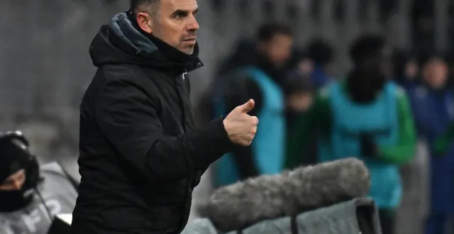 photo  patrick videira, l’entraîneur du mans fc, lors de la rencontre entre le mans et saint-etienne, le 3 janvier 2026.   &copy;  jérôme fouquet/ouest-france. 