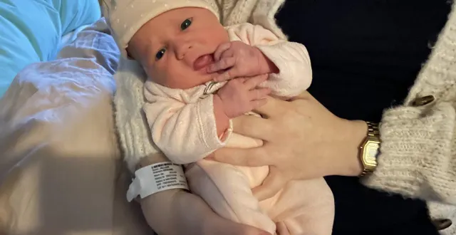 photo  anaë est le premier bébé de l’année 2026 à la maternité d’argentan.  &copy;  ouest-france 