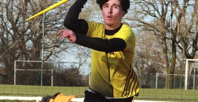 photo  otis torregrosa.  &copy;  co 