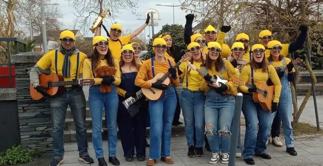 photo  les parents impliqués dans le cabaret ont tourné des vidéos dans le centre-ville, samedi.  &copy;  co 