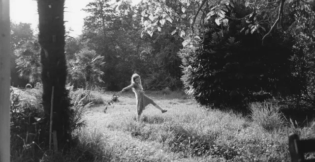 photo  une des photos de la série « wild rose » de gabrielle duplantier à voir d’ici le g  &copy;  abrielle duplantier 