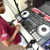 photo  matéo lesguer, alias dj neoshy, était au platine de l’aréna café lors de la fête de la musique à cholet, en juin 2022. 