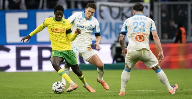 photo  réduit à 9 face à nantes, l'om a livré une piètre prestation.  &copy;  miguel medina / afp 
