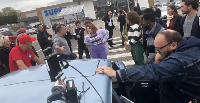 photo  le réalisateur stéphan castang, lors du tournage de « vincent doit mourir », dans le pays de retz.  &copy;  archives ouest-france 