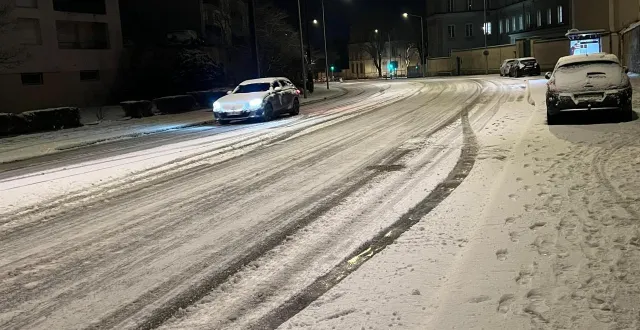 photo  les routes glissent à angers ce mardi matin.  &copy;  ouest-france 