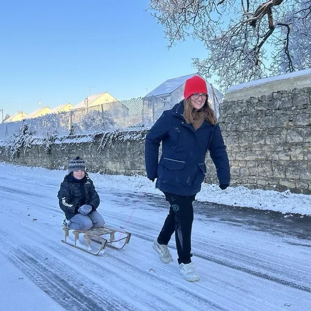 photo dans les rues du puy-notre-dame dans le saumurois.  ©  co - yvan georget
