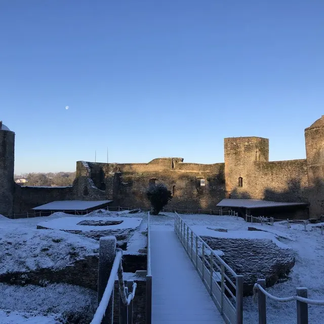 photo le château-fort de pouancé.  ©  ouest-france