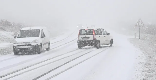 photo  la neige et le verglas ont fait au moins cinq morts sur les routes. photo d’illustration.  &copy;  guillaume saligot / archives ouest-france 