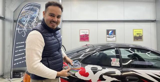 photo  depuis son atelier situé dans la zone des ajeux, juan pablo hurtado personnalise toutes sortes de véhicules.  &copy;  le maine libre 