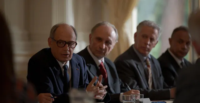 photo  denis podalydès incarne françois mitterrand dans « mitterrand confidentiel ».  &copy;  ©thierry valletoux - mother production - france télévisions 