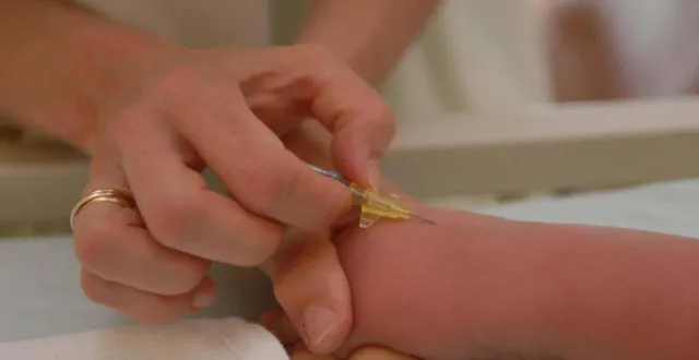 photo  les états-unis ont décidé de réduire le nombre de vaccins recommandés pour les enfants.  &copy;  archives co 