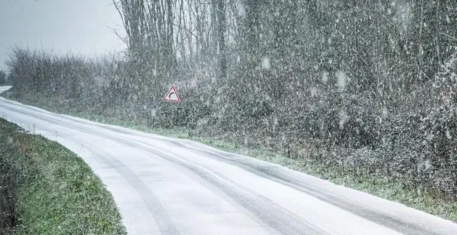 photo  des flocons de neige sont encore prévus en sarthe ce mercredi.  &copy;  le maine libre - yvon loue 