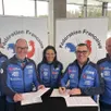 photo  lors de la signature du partenariat à courchevel avec notamment arnaud leschemelle (président de leblanc illuminations, 2e à droite), fabien saguez (président de la ffs, 2e à gauche) et marielle berger, membre de l’équipe de france de ski cross (au milieu). 